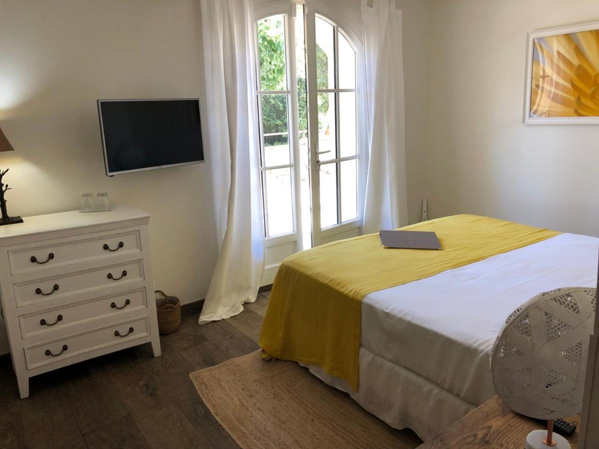 Le Clos Des Sept Palmiers Cavalaire-sur-Mer Bagian luar foto